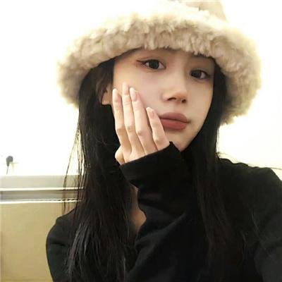 公园里的女孩